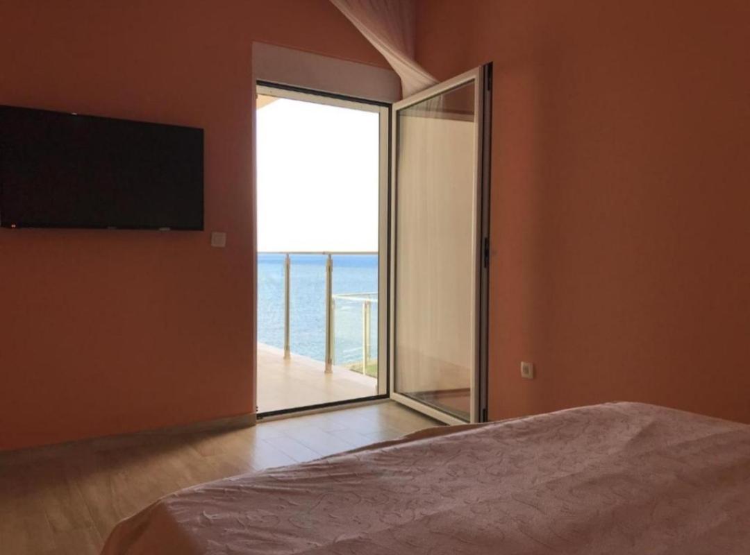 Paradise Beachfront View 1 Бар Экстерьер фото