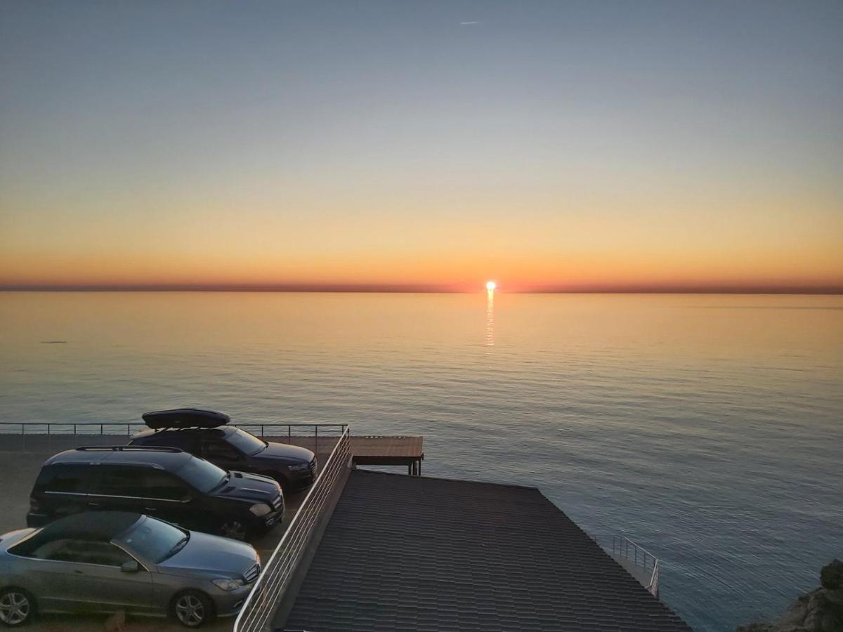 Paradise Beachfront View 1 Бар Экстерьер фото