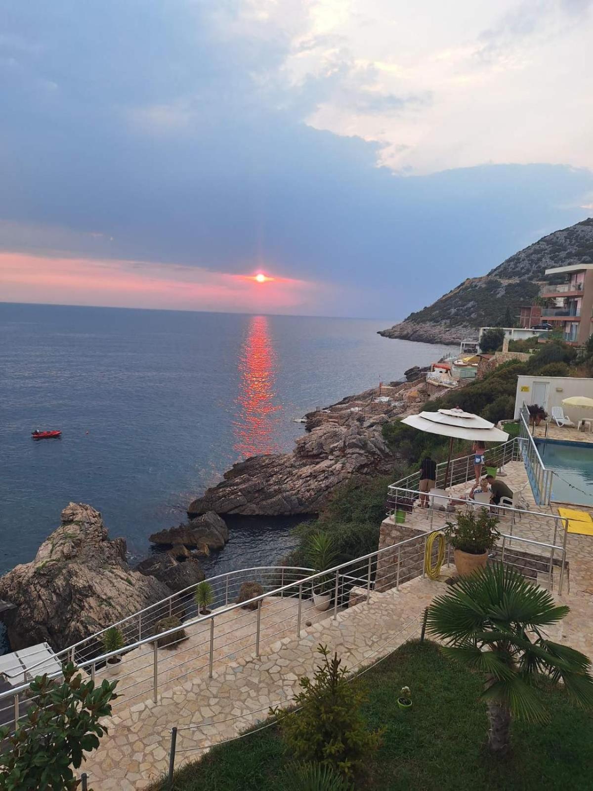 Paradise Beachfront View 1 Бар Экстерьер фото